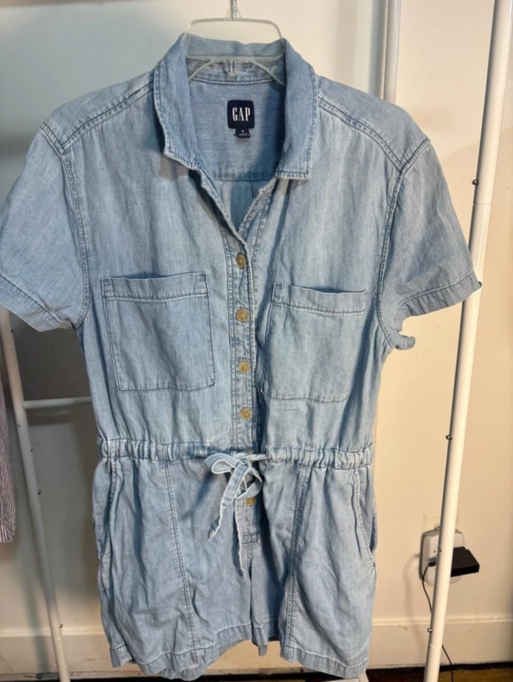 Gap Denim Short-Sleeve Romper – Size Small – Excellent Condition